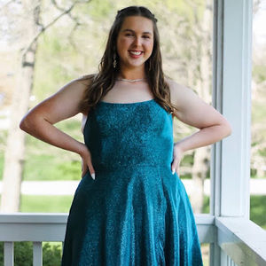 Meet your Posher, Caroline